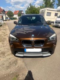 2010 BMW X1 照片 1