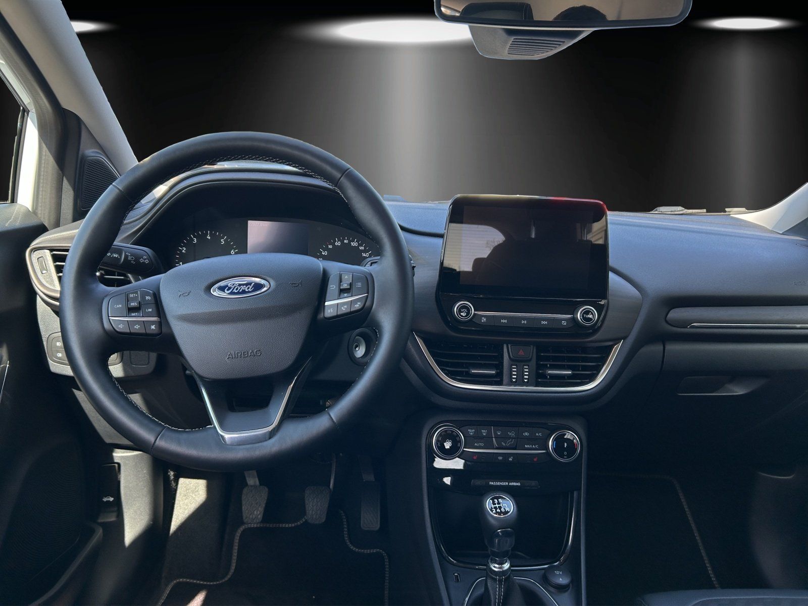 Fahrzeugabbildung Ford Puma Titanium X MHEV Navi Winter Paket PDC