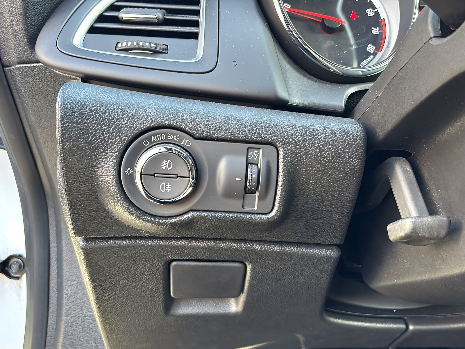 Fahrzeugabbildung Opel Cascada 1.4i INNOVATION NAVI LEDER XENON RF KAM