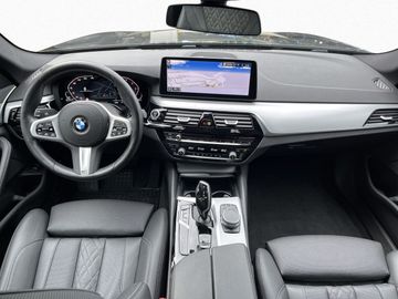 BMW 520 - 12