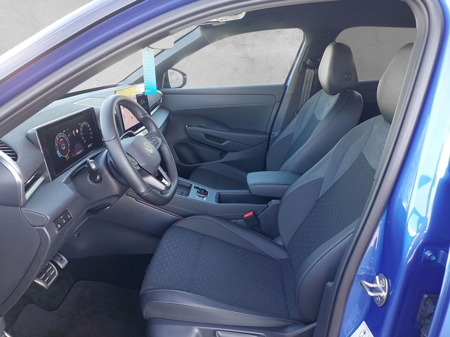 Volkswagen T-Roc 1.5 eTSI R-Line HUD Navi Digitales Cockpit foto 5