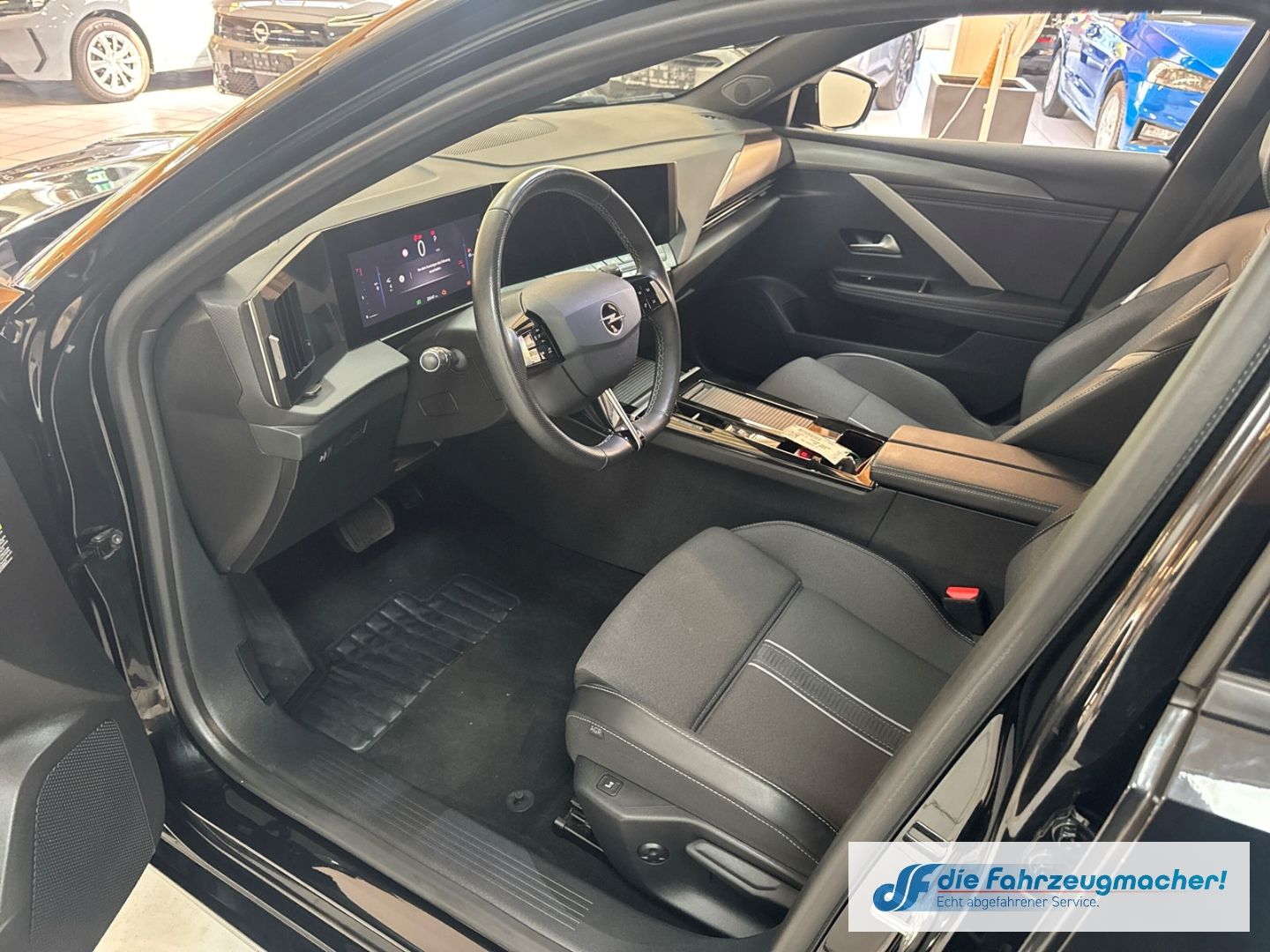 Fahrzeugabbildung Opel Astra L Sports Tourer GS Line Digi Co 360 LED A