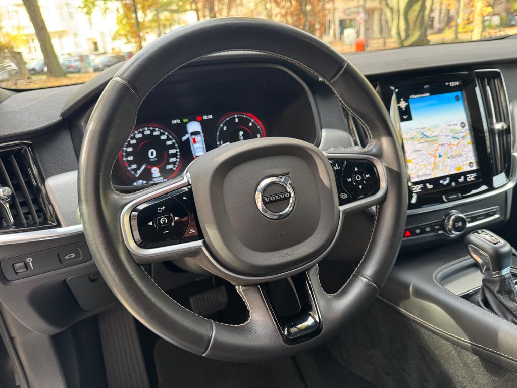 Volvo V90 Cross Country