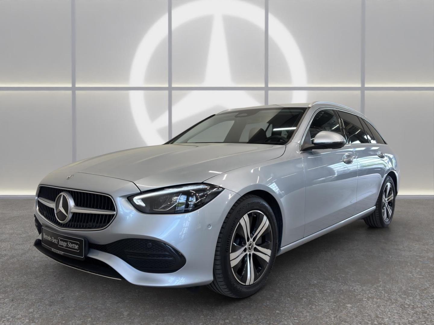 Mercedes-Benz C 220 d 4M T AVANTGARDE EXT. BUSIN+DISTR+RFK+LED