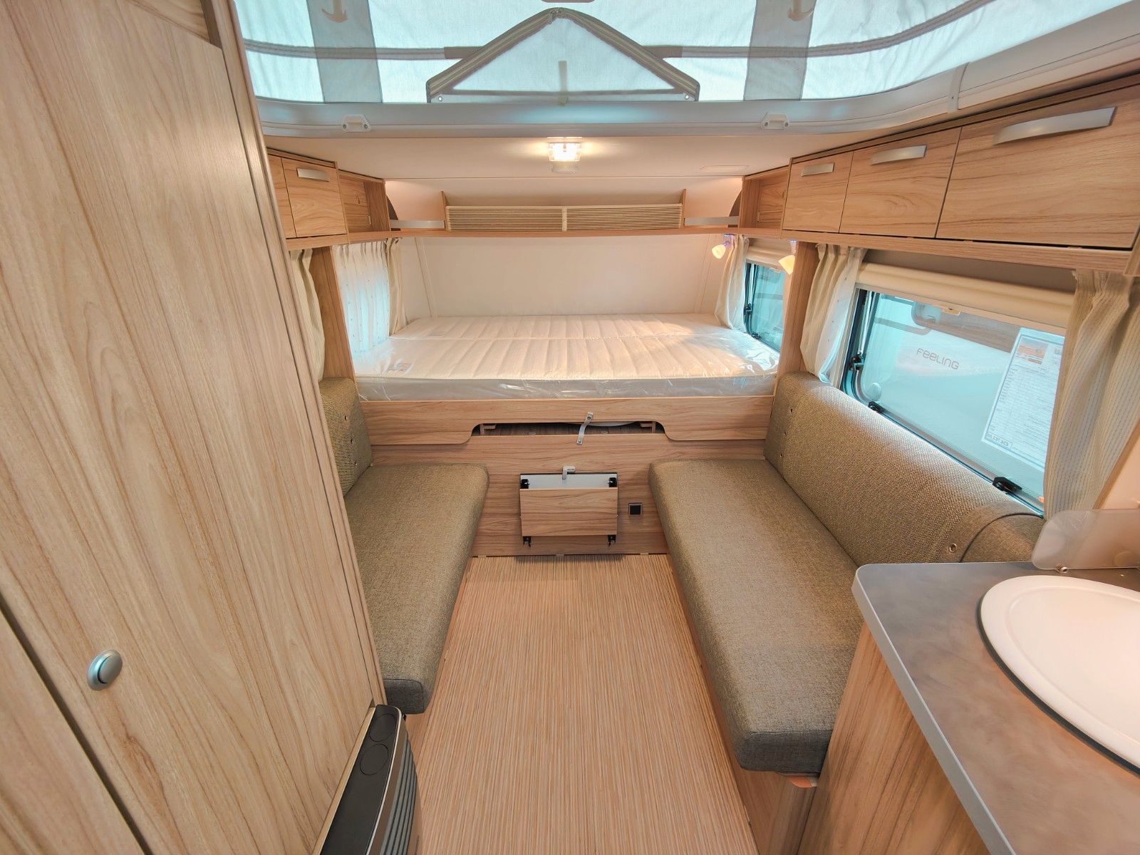 Fahrzeugabbildung HYMER / ERIBA / HYMERCAR Feeling 515 Elegance - SPRING SALE -