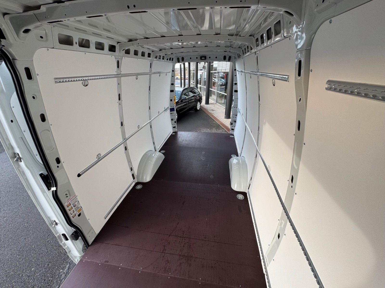 Fahrzeugabbildung Iveco Daily 35S14 HA8 *R4.100mm*Automatik*Kamera*