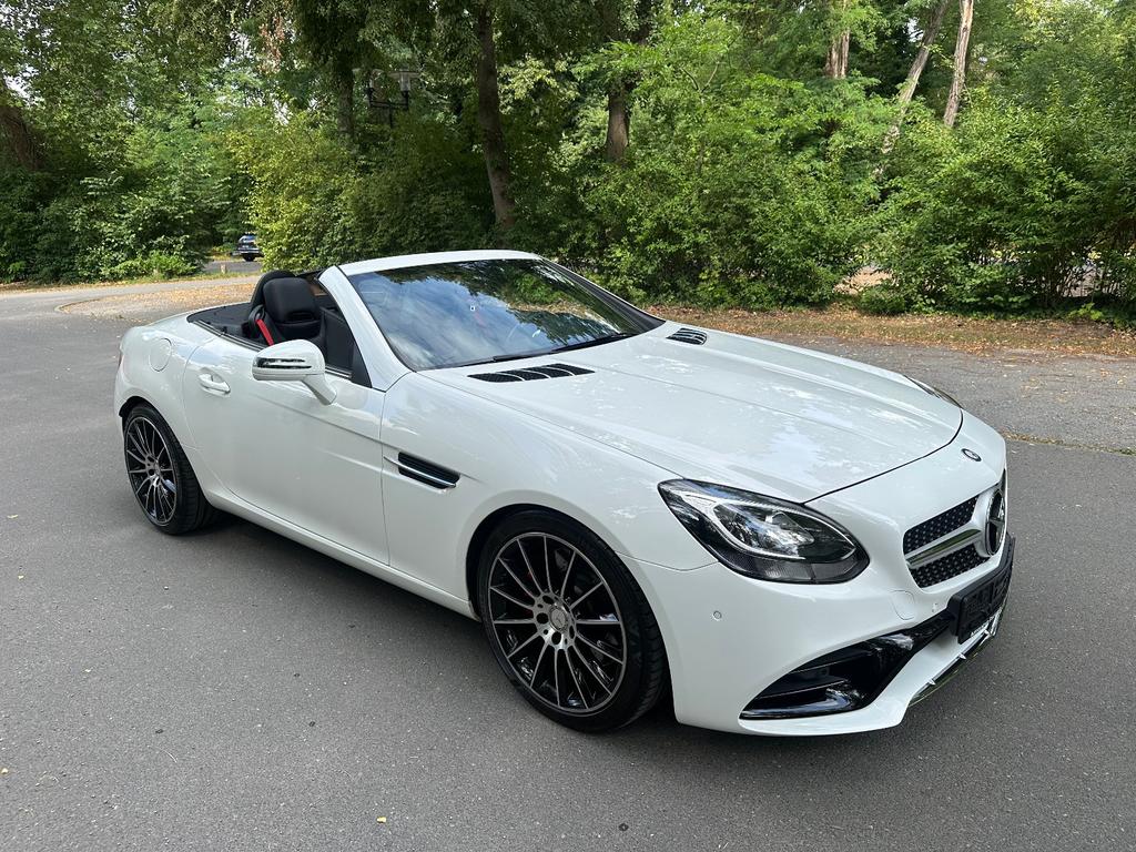 Mercedes-Benz SLC 200