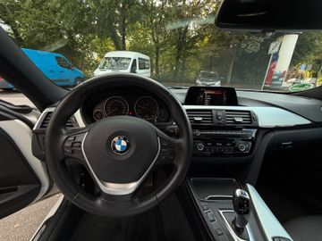 BMW 320 - 12