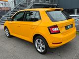 Skoda Fabia 1.0 TSI Cool Plus BLUETOOTH SHZ - Skoda Fabia mit Benzin-Antrieb: Gelb, Kleinwagen, Klimaanlage