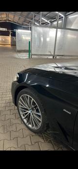 BMW 530d Sportline |  8x Bereift 19 Zoll - BMW 530 mit Diesel-Antrieb: Schwarz, Standheizung, Limousine