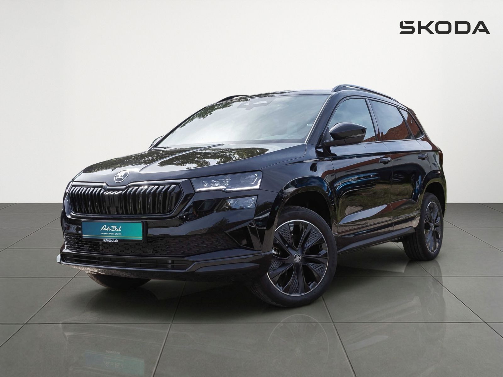 Skoda Karoq Sportline 1.5TSI ACC Panorama Navi LED AHK