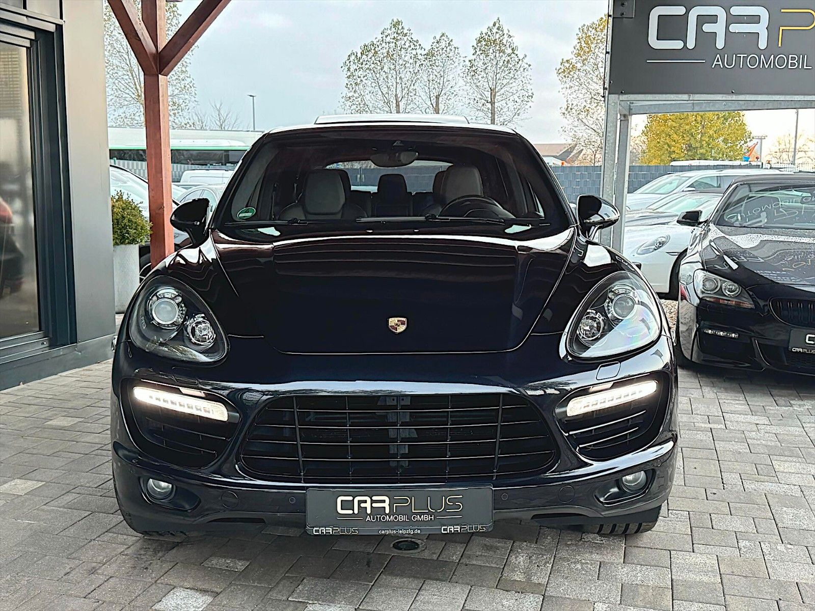 Fahrzeugabbildung Porsche Cayenne Turbo V8 Sport Black Design Paket 21Zoll