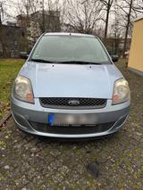 Ford Fiesta 1,3 l, 60, PS, Baujahr 2007 - Ford Fiesta: 60 Ps