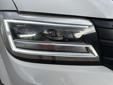 Volkswagen Crafter - 11