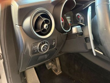 Alfa-Romeo Stelvio - 12