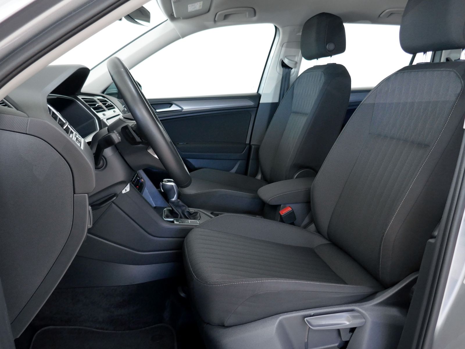 Fahrzeugabbildung Volkswagen Tiguan Allspace Life 1.5 TSI DSG | LED AHK ACC