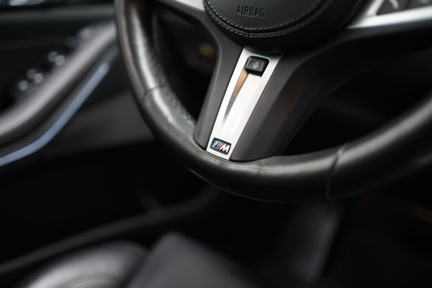 Fahrzeugabbildung BMW X5 xDrive30d xLine +Standheizung+Laserlicht+AHK+