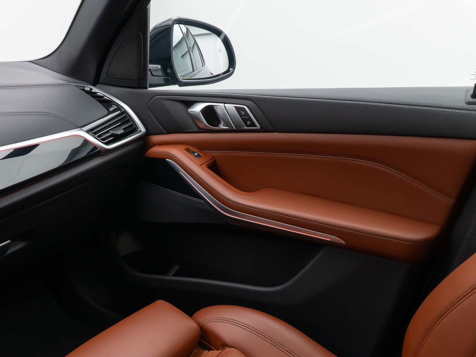 Fahrzeugabbildung BMW X5 xD30d M Sport Panorama Kamera Laser HUD HiFi