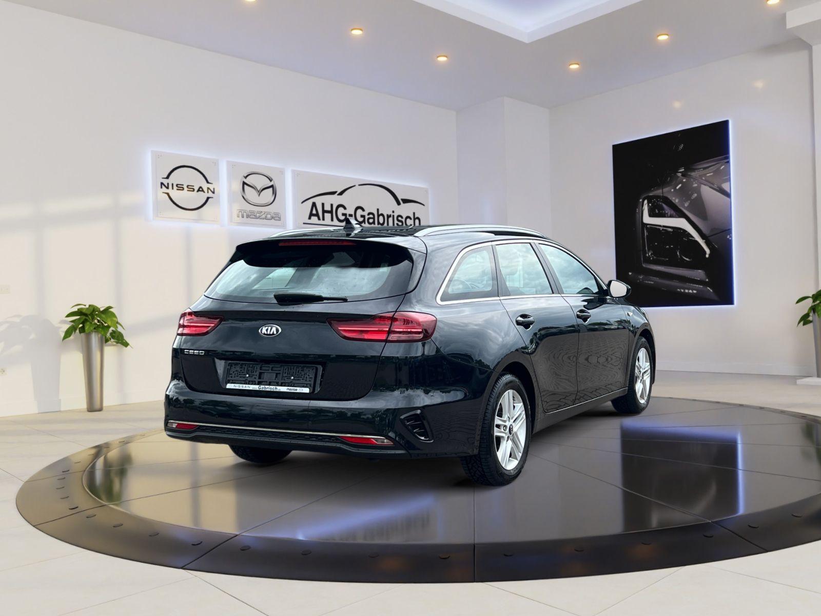 Kia Ceed 1.4 TGDI Vision, RF-Kamera
