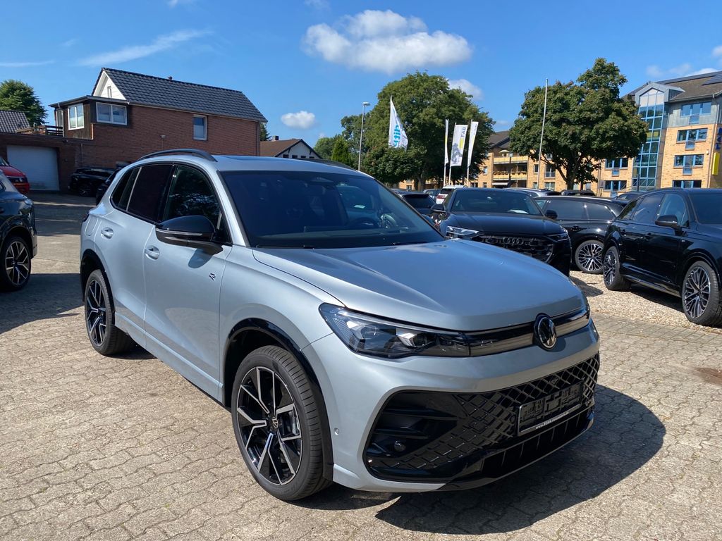 Volkswagen Tiguan 2.0 TDI R-Line Navi AHK Head Up IQ Li Pan