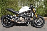 Ducati Monster 1200S + lückenlos Scheckheft + Zubehör - DUCATI MONSTER 1200