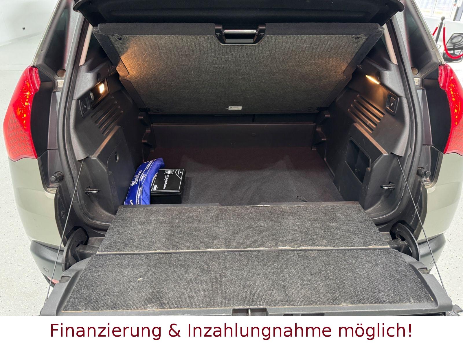Peugeot 3008 2.0 HDi Premium *PANORAMA,SITZHEIZUNG!*