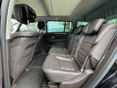 Fahrzeugabbildung Espace V Initiale Paris Tce 225 Tce 225