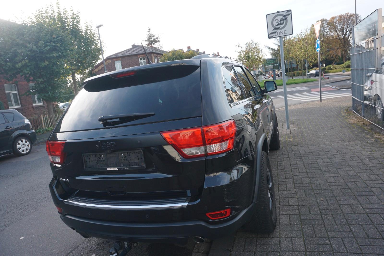 Jeep Grand Cherokee 3.0 CRD Overland 241ch - Toit ouvrant panoramique - Suspension pneumatique - Sièges conducteur - Camera