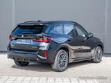 BMW iX1 eDrive20 M Sport AHK Premium Pano Adap. LED - BMW iX1 in Stuttgart