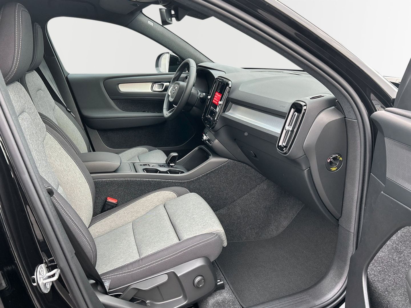 Volvo XC40 B3 Benzin Core 18'' LED SHZ Rückfahrkam. DA imagem 3