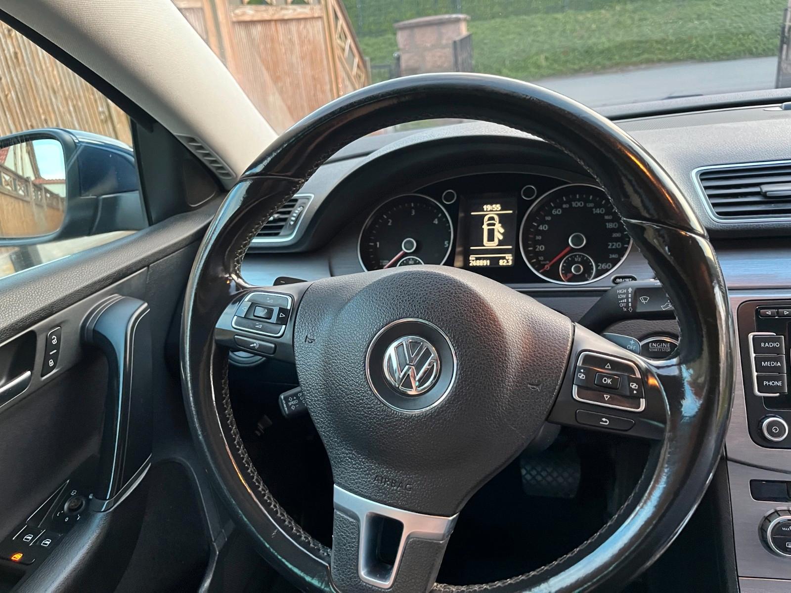 Volkswagen Passat 2012 — photo 9