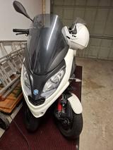 Piaggio MP 300 Sport - Piaggio Motorräder in Köln