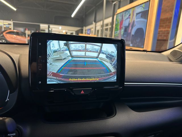 Toyota Yaris Hybrid Teamplayer *Safety&Comfort-Paket*