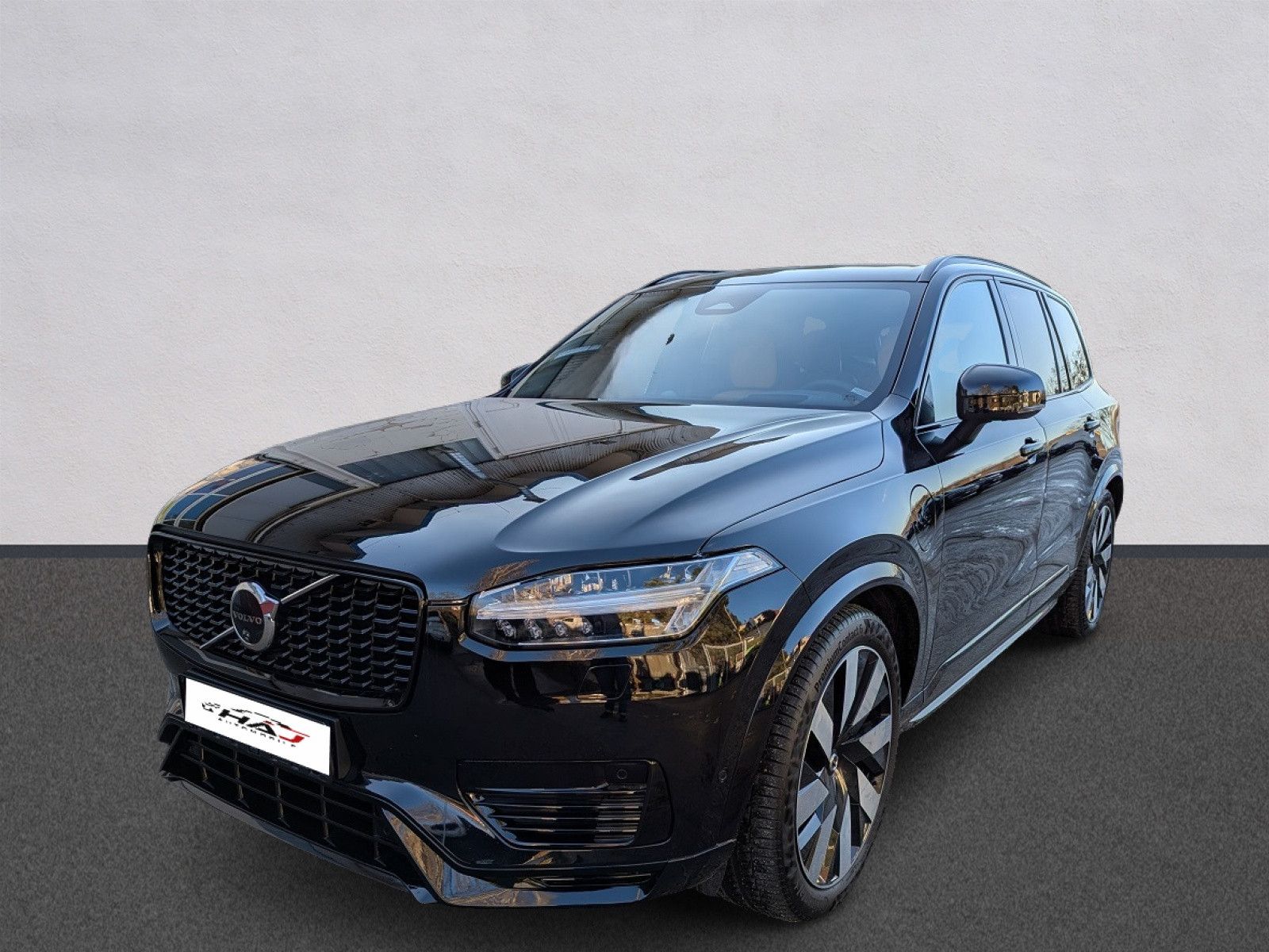 Volvo XC90 T8 AWD Ultra Dark Recharge Plug-In Hybrid