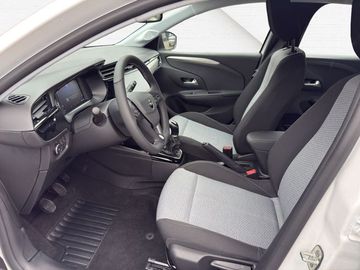 Fotografie des Opel Corsa F Kamera LED Sitz-/Lenkradheizung PDC