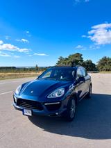 Porsche Cayenne Turbo (PDCC, PTV, Air Suspension) - Porsche Cayenne aus 2012: Turbo