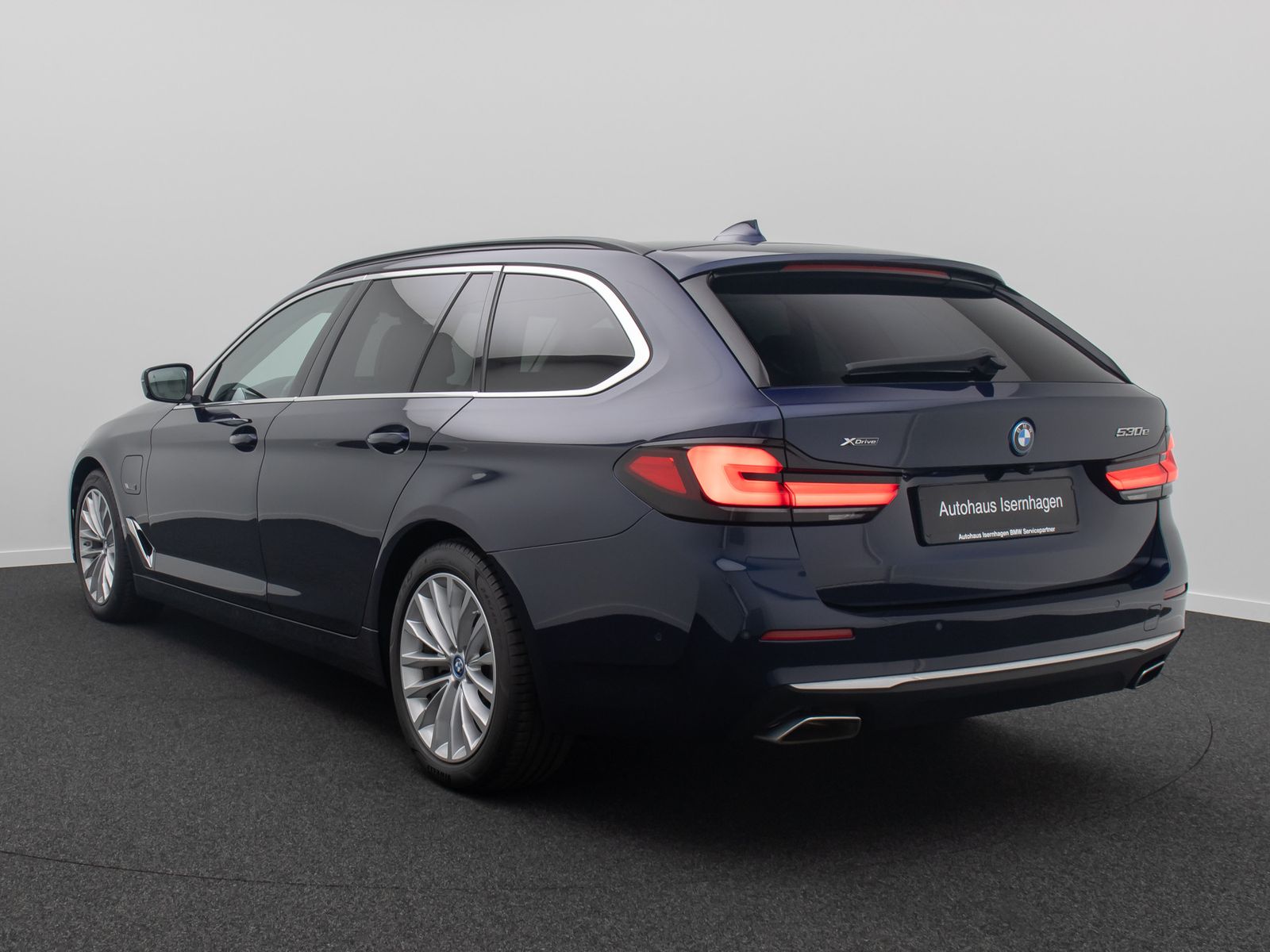 Fahrzeugabbildung BMW 530e xD  Luxury Line ACC Laser DAB Kamera Memory