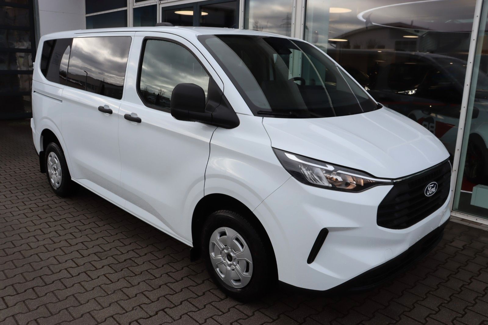 Ford Transit Custom Kombi Trend 2.0 EcoBlue 9-Sitzer