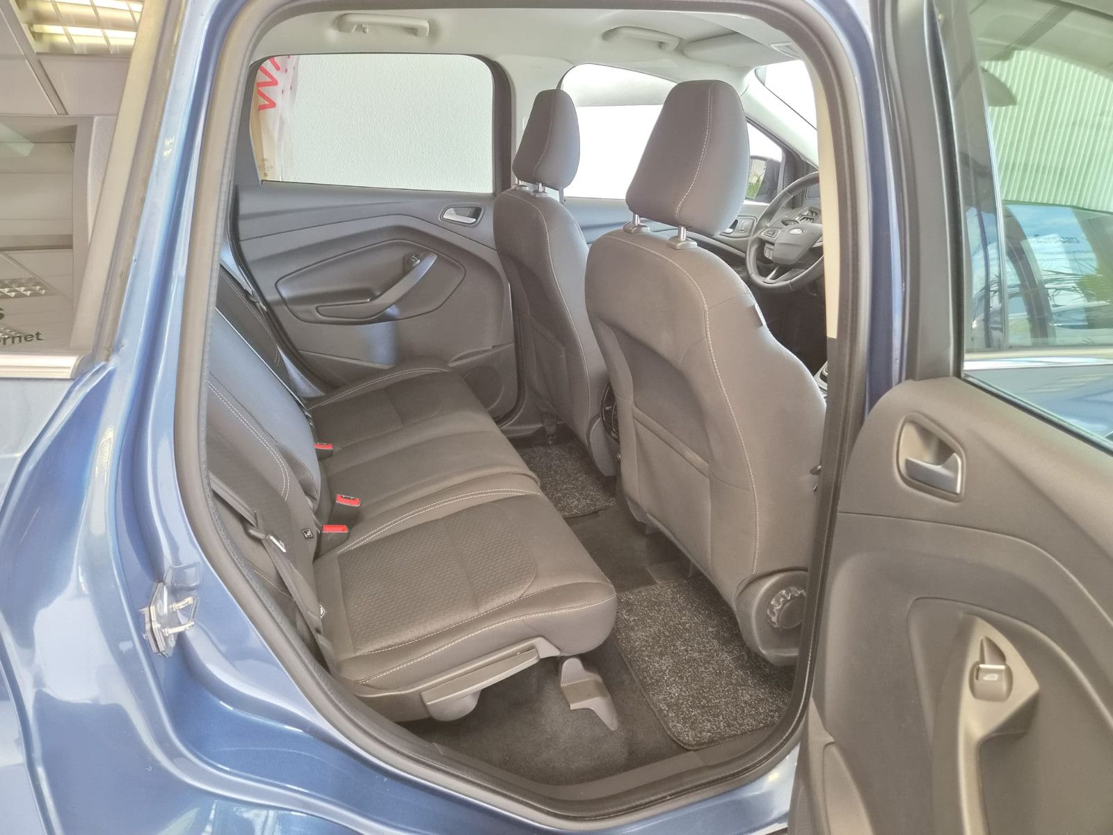 Fahrzeugabbildung Ford Kuga Cool & Connect / NAVI /