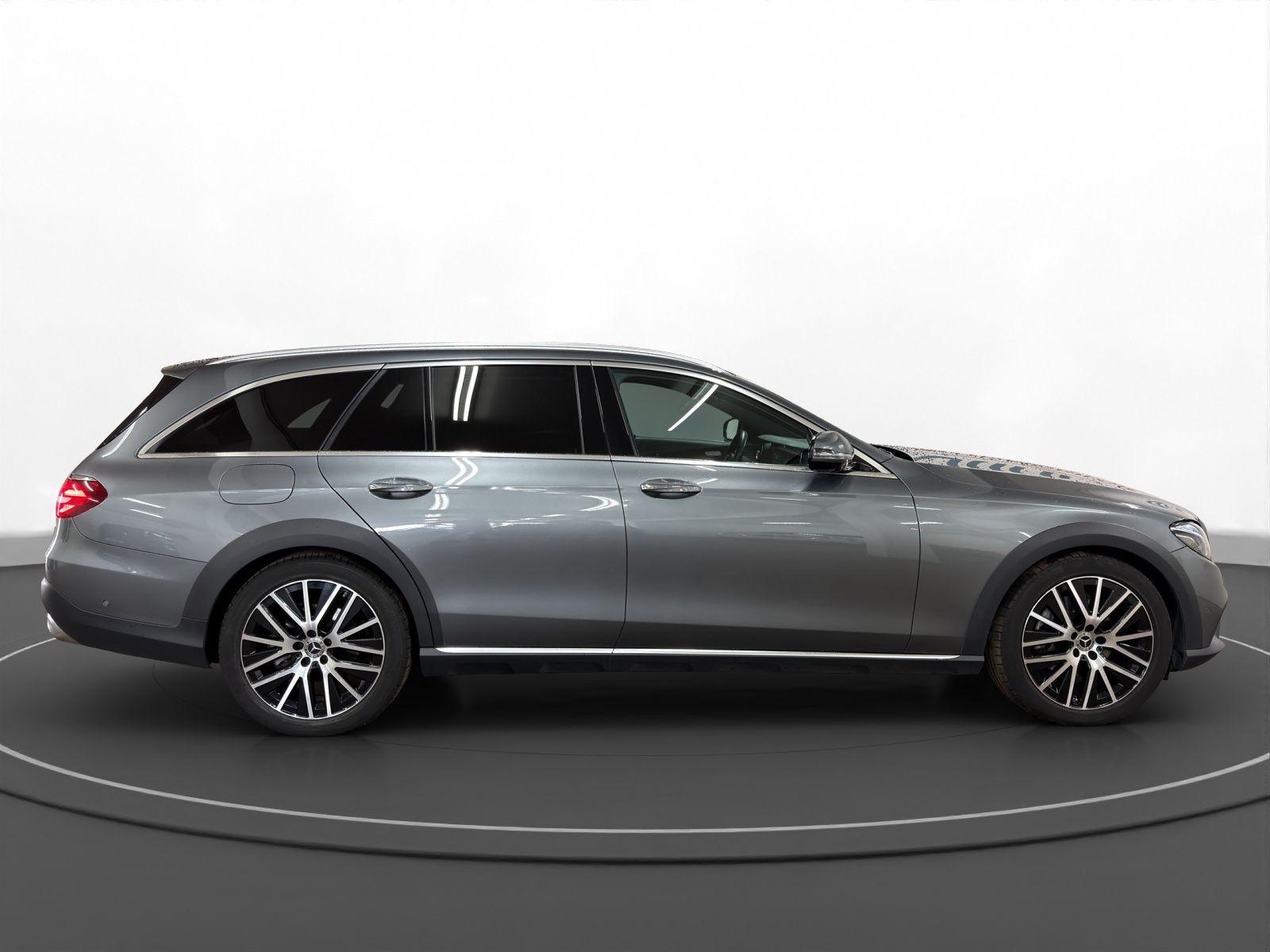 Mercedes-Benz E 220d T 4M All-Terrain AHK Pano LED LM 19" Navi