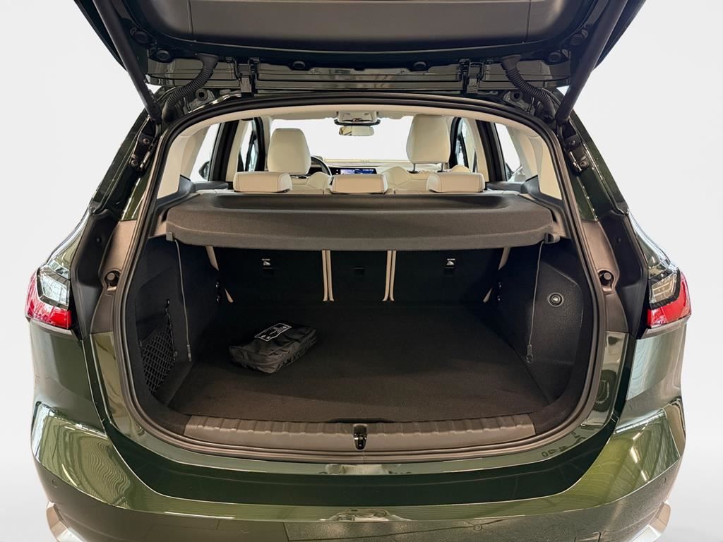 BMW 223 Active Tourer - Bild 17