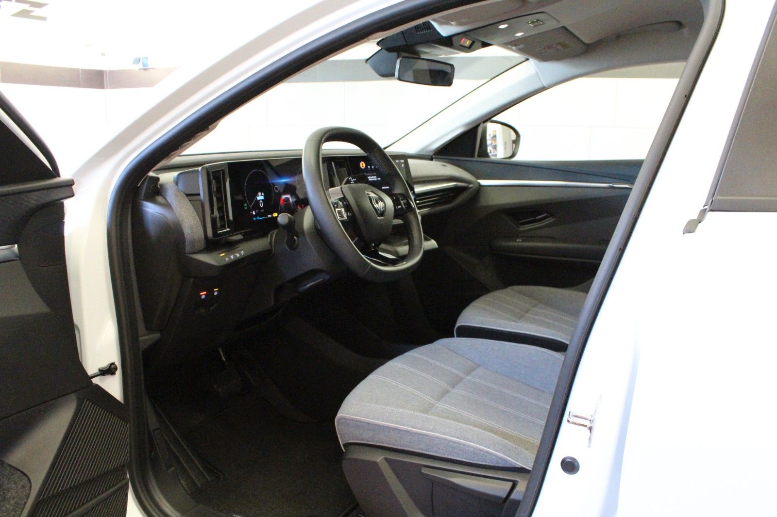 Fahrzeugabbildung Renault Megane E-Tech EV40 130hp Equilibre  Boost charge