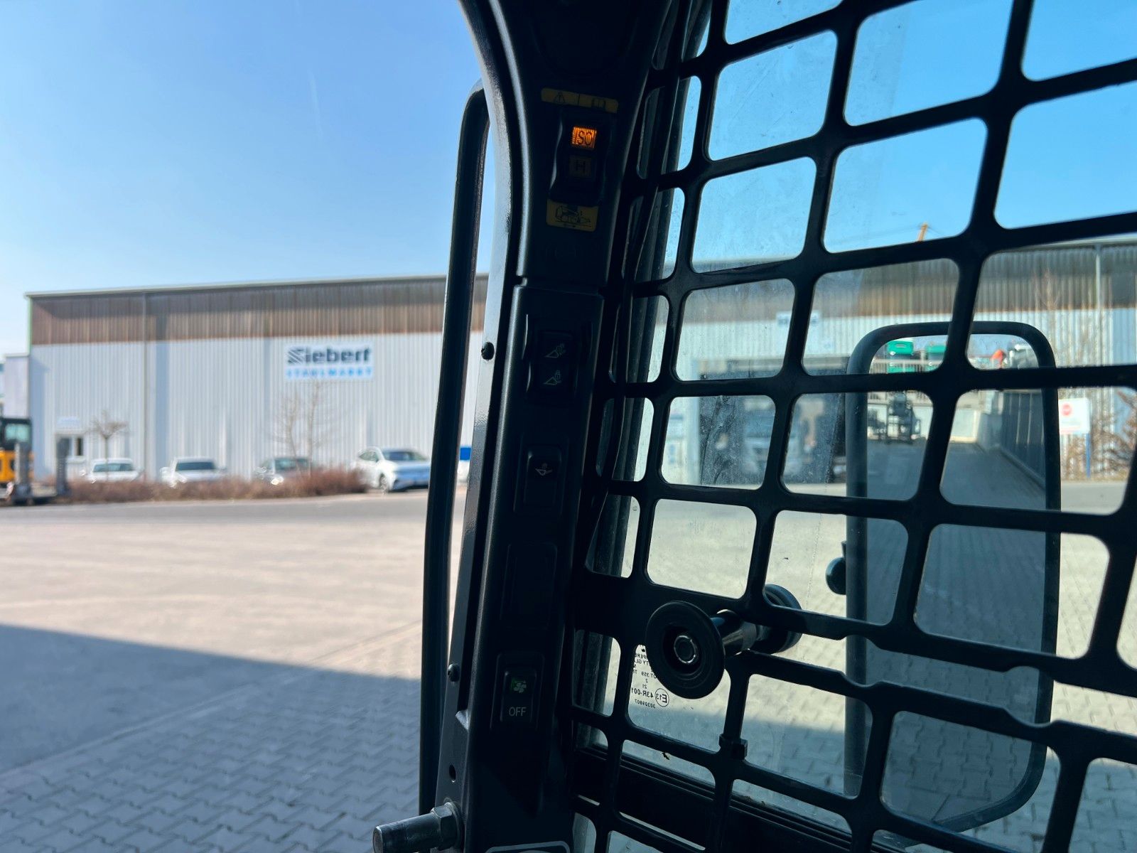 Fahrzeugabbildung Bobcat T770 / 1.793h / Klima / Gabel / Schaufel