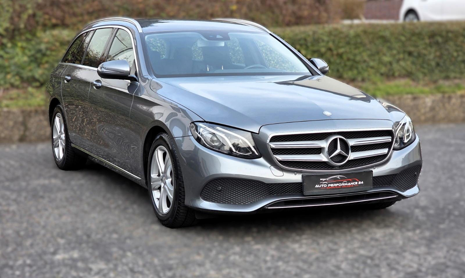 Mercedes-Benz E 220D T AUTOMATIK*LED*RFK*BSA*NAVI*GRA*PDC*SHZ
