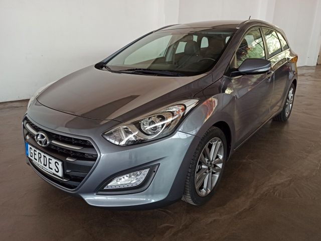 Hyundai i30 cw YES! 1.6