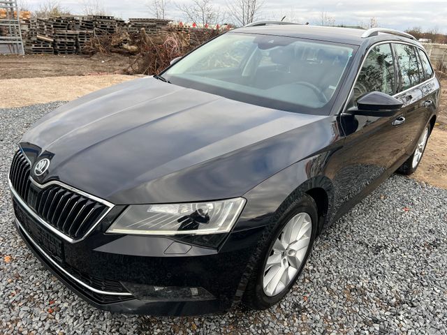 Skoda Superb Combi Style/SzHG/Cam/Memory../Xenon