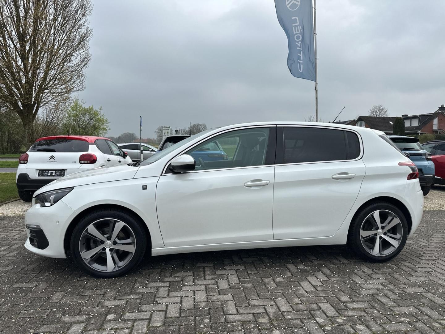 Peugeot 308 Tech Edition 130 Pano LED ACC DAB SHZ Keyles