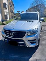 Mercedes-Benz ML 350 AMG Vollaustattung - Mercedes-Benz ML 350 in Frankfurt (Main)