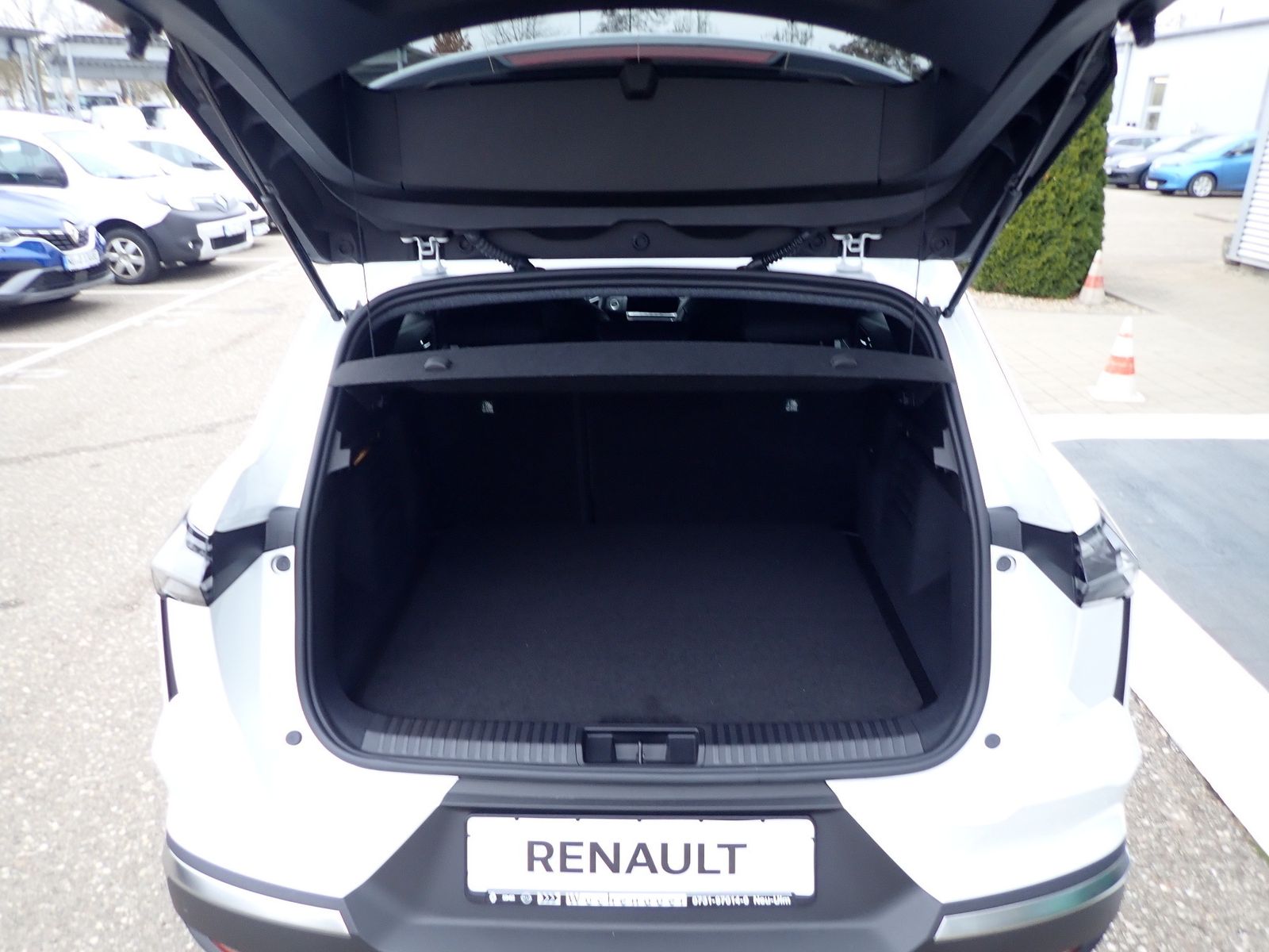 Fahrzeugabbildung Renault Symbioz KISS Full Hybrid E-Tech 160