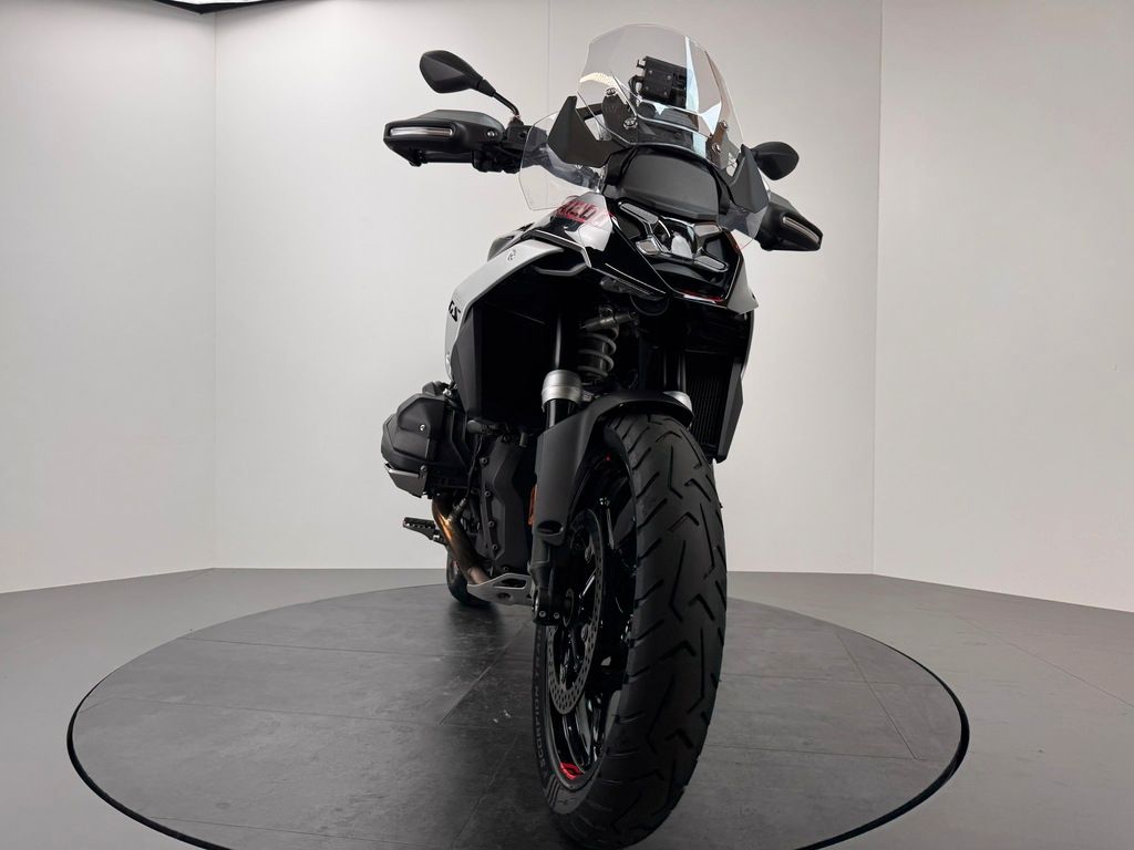 Fahrzeugabbildung BMW R1300 GS *ADAPT. FAHRWERK *3 PAKETE